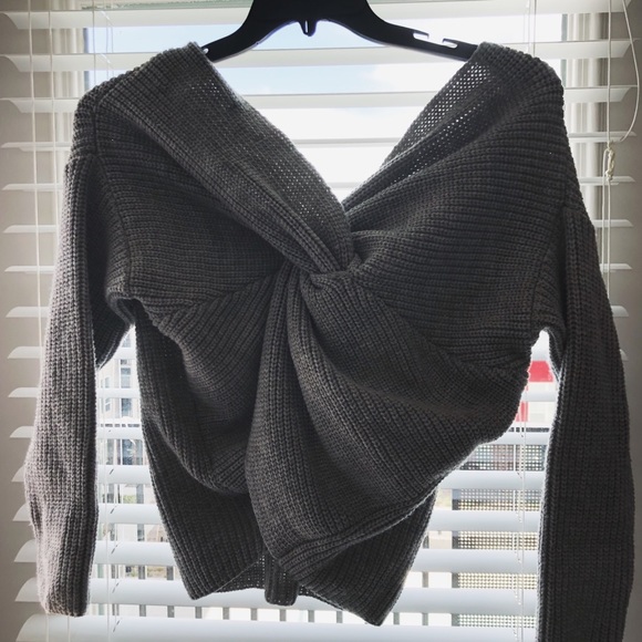 Grey Knot Sweater/Top - Picture 1 of 2
